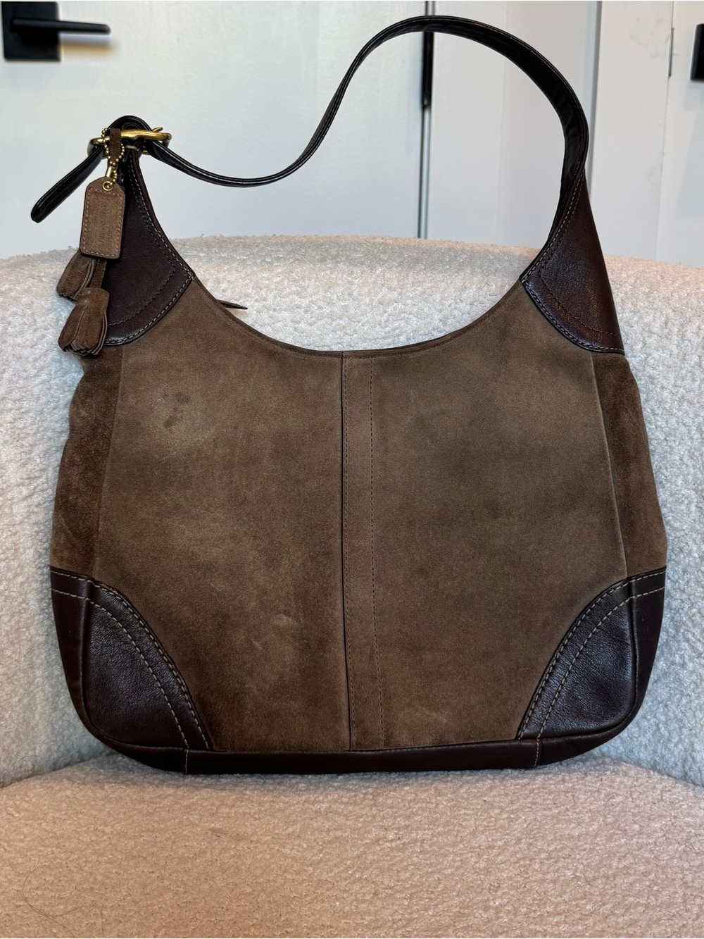 Coach Vintage Hamilton hobo shoulder bag in taupe brown suede (F10281)